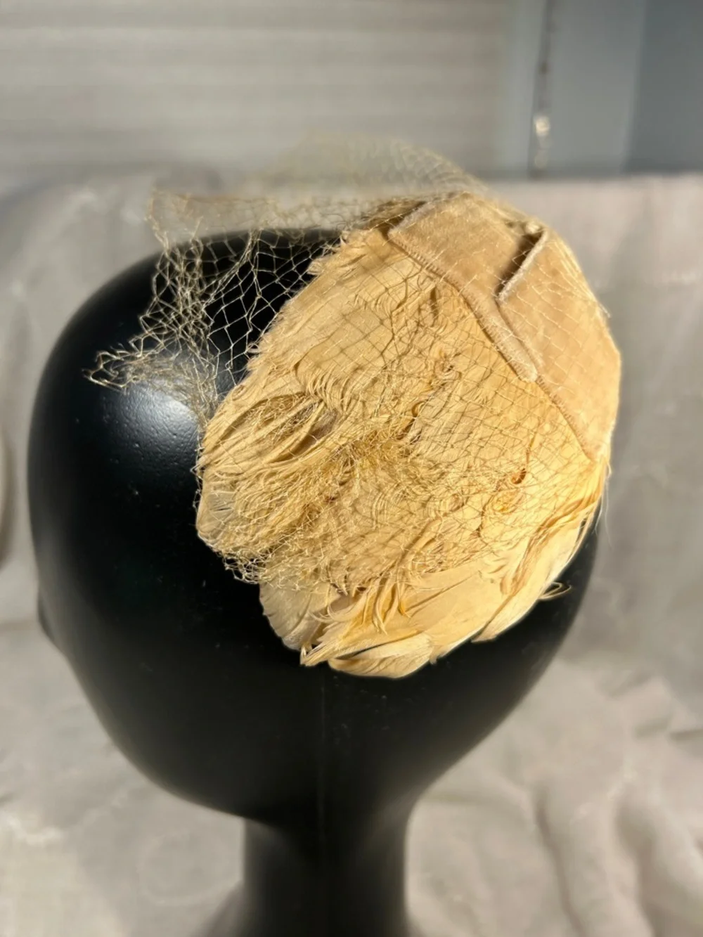 Vintage lace headpiece halo piece - Picture 1 of 7